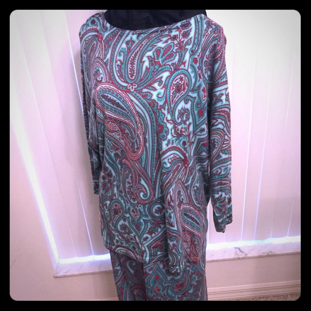 2pc Paisley outfit 2-3x Jones of NY Capri& Sweater